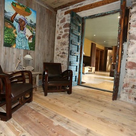 Gite Le Vieux Ruisseau Sauna Et Massages Лапутроа Екстериор снимка